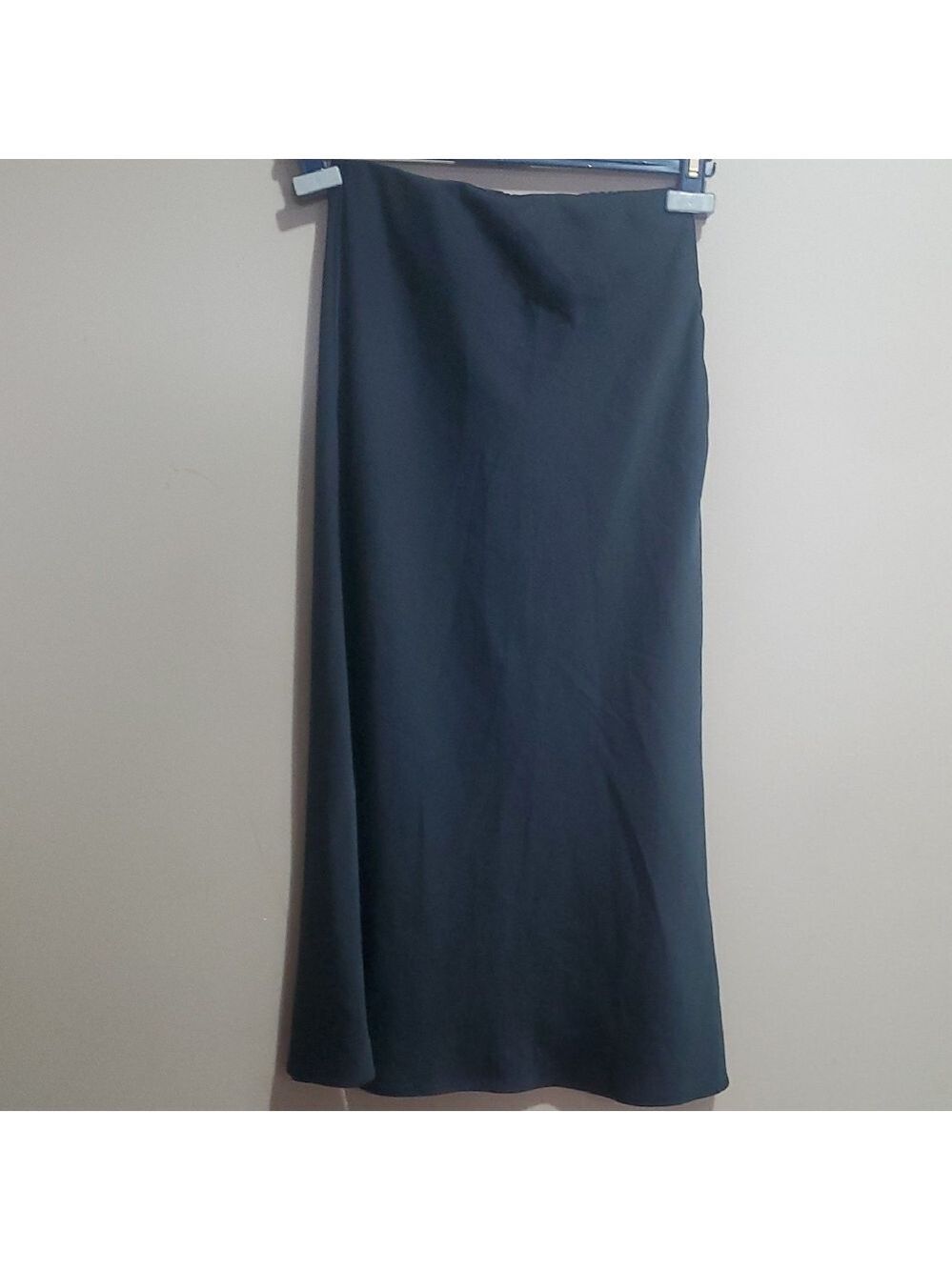 Forever 21 Classic Black Maxi Skirt Size Small